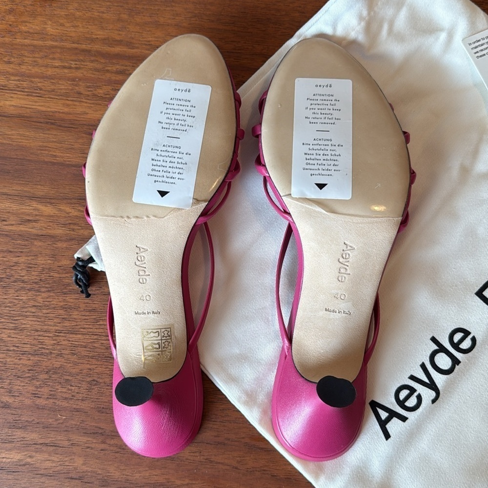 new AEYDE Olga Kitten Heel Slide Sandals in Fuchsia, Size 9 - Picture 4 of 8